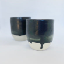 Load image into Gallery viewer, handleless mug - black satin
