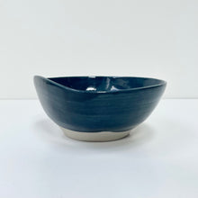 Load image into Gallery viewer, medium bowl - midnight blue

