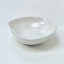 Load image into Gallery viewer, small bowl - white
