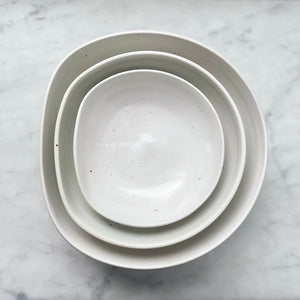 large bowl - white speckled