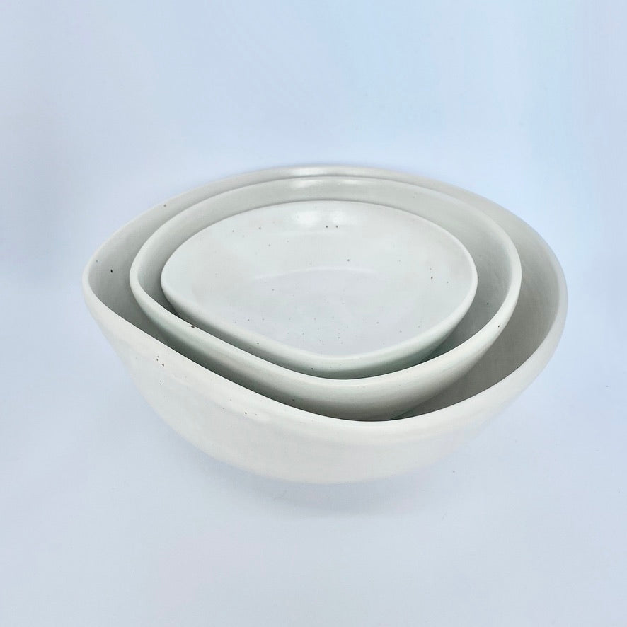 set of three bowls - white speckled