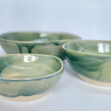 Load image into Gallery viewer, set of three bowls - ming
